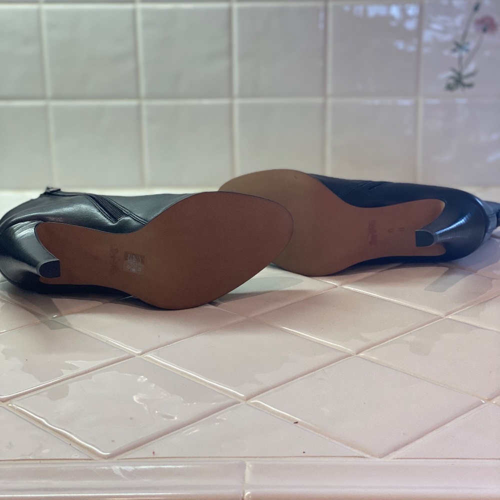 GORGEOUS COACH CLASSIC BLACK CALF SKIN LEATHER ANKLE BOOT: BRAND NEW IN BOX - Picture 6 of 13